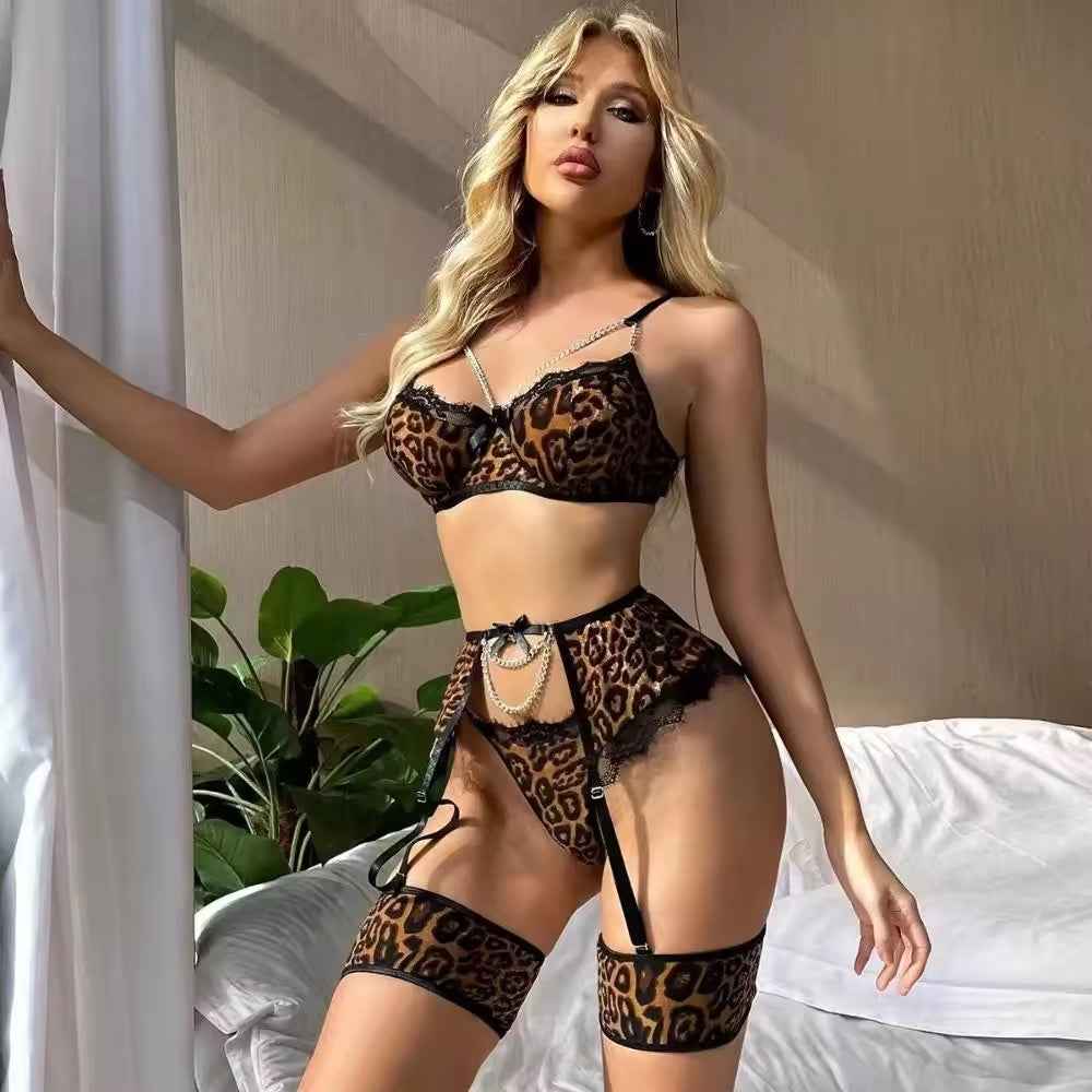 Cheetah Print Garter Set